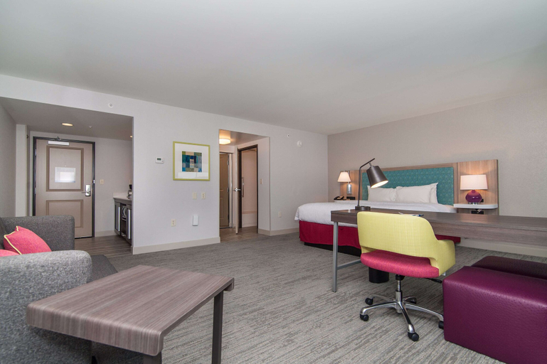 Bedroom 3, Hampton Inn Norwich, New London