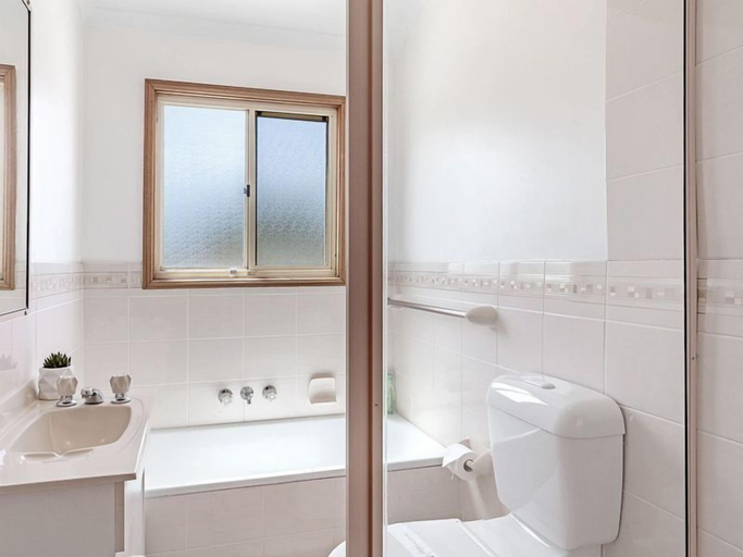 Bathroom 4, Life's a Beach at Shoal Bay, Port Stephens