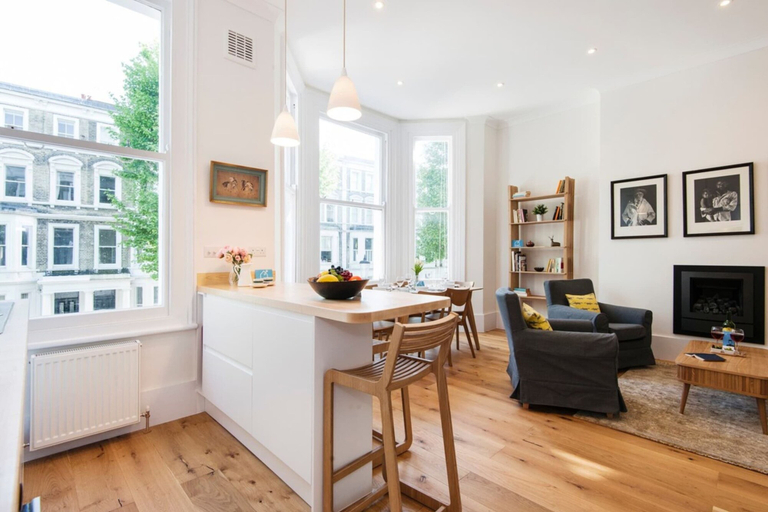 Others 5, The Stunning Philbeach Garden Apartment, London