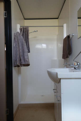 Bathroom 4, William Creek Camp Ground & Units, Unincorp. Far North