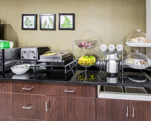 Food & Drinks 5, Sleep Inn Fort Pierce I-95, Saint Lucie