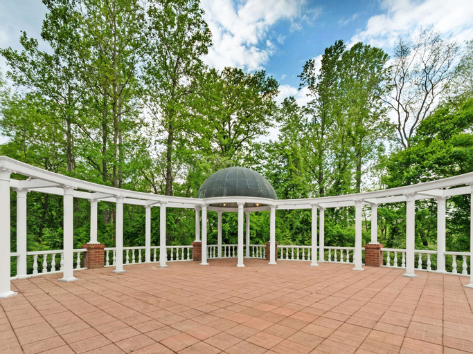 DoubleTree by Hilton Hotel Charlottesville, Albemarle
