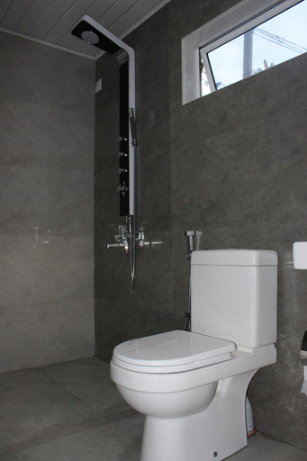 Bathroom 4, e-stay Hanthana Kandy, K.F.G. & G. Korale