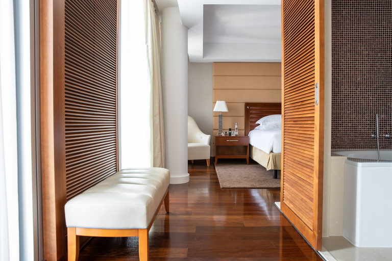 Bedroom 2, JW Marriott Hotel Frankfurt, Frankfurt am Main
