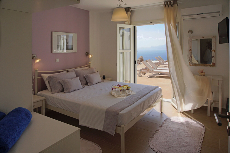 Room 4, Villas Naxos Grande Vista, South Aegean