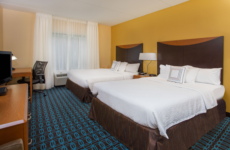 Bedroom 3, Fairfield Inn & Suites by Marriott Sevierville Kodak, Sevier