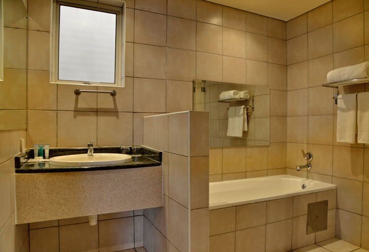 Bathroom 5, ANEW Hotel Centurion Pretoria, City of Tshwane