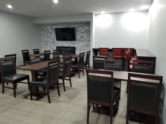 Food & Drinks 5, Super 8 by Wyndham Windsor/Dougall, Essex