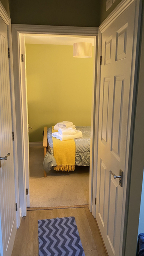 Bedroom 2, Private Annex, Parking, Wifi, 2mins to J48 A1 M1, North Yorkshire