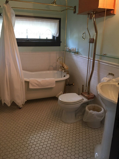 Bathroom 4, Alaska Heritage House Bed and Breakfast, Fairbanks North Star