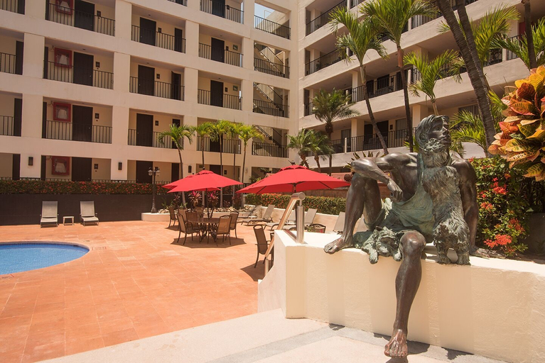 Exterior & Views 2, Delfin Beachfront Resort – Downtown Puerto Vallarta Optional All-Inclusive, Puerto Vallarta