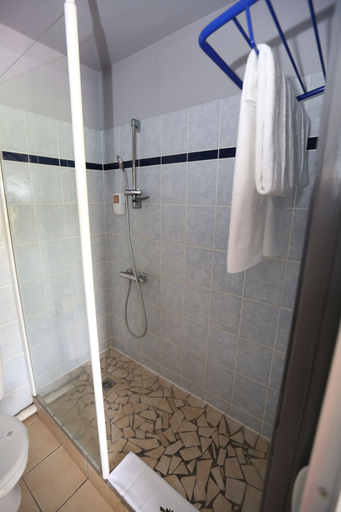 Bathroom 5, Hôtel La Maison Créole, Le Gosier