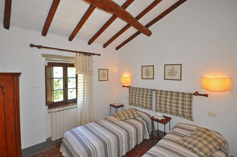 Others 5, Borgo Del Castagno, Arezzo