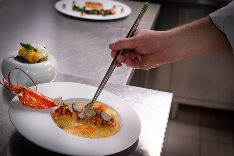 Food & Drinks 15
