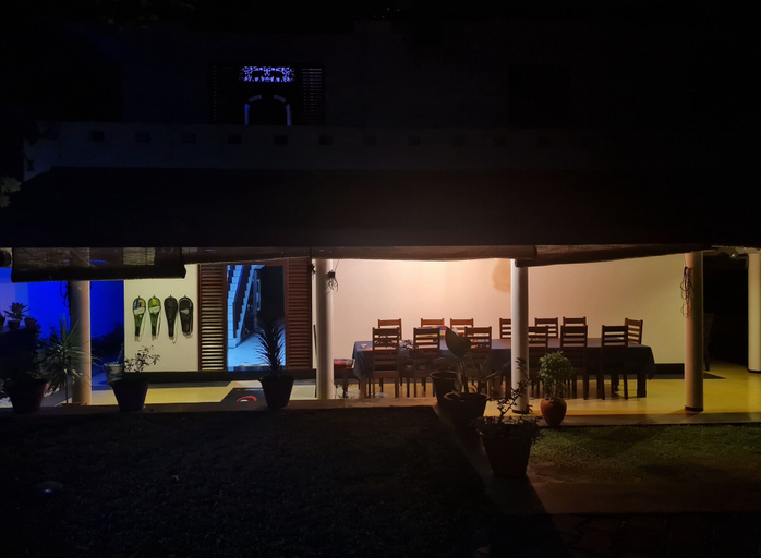 Exterior & Views 2, Villa Talpe 5 Bedrooms & Massage Pool, Habaraduwa