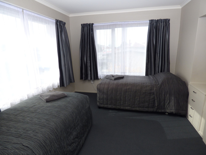 Bedroom 2, Anchor Motel, Timaru