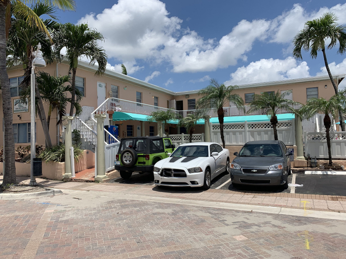 Exterior & Views 2, Hollywood Beach Blue Wave, Broward