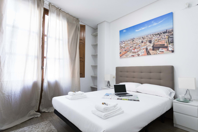 Bedroom 3, Bolseria Street, Valencia
