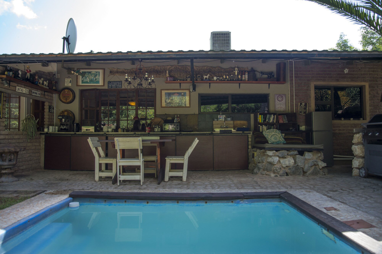 Exterior & Views, Tsumeb Backpackers & Safari, Tsumeb