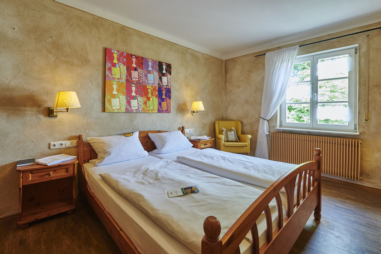 Bedroom 14
