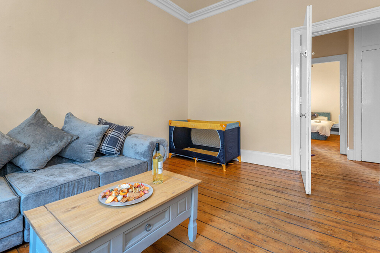 Others 5, Tony Asga - Jasmine Apartment, Edinburgh