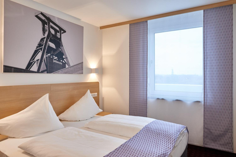Bedroom 4, McDreams Hotel Essen-City, Essen