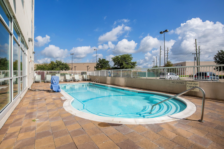 Sport & Beauty 5, SpringHill Suites by Marriott-Houston/Rosenberg, Fort Bend
