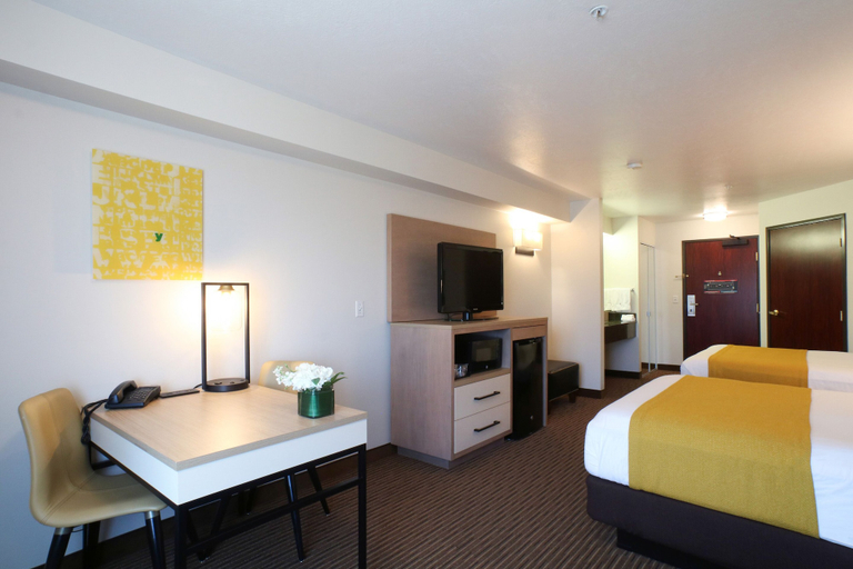 Bedroom 3, Oxford Suites Spokane Valley, Spokane