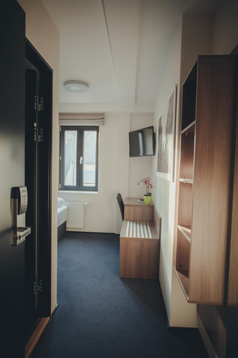 Bedroom 3, Dancenter Hotel Jomfru Ane, Aalborg