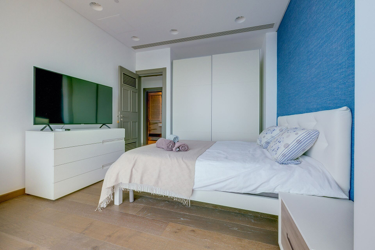 Bedroom 3, Super Luxury Apartment in Tigne Point, Amazing Sea Views