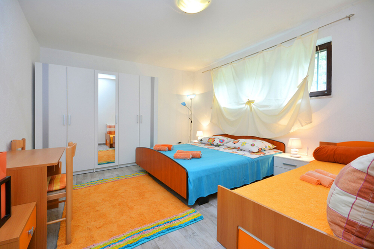 Bedroom 2, Bacvice Beach Apartment, Split