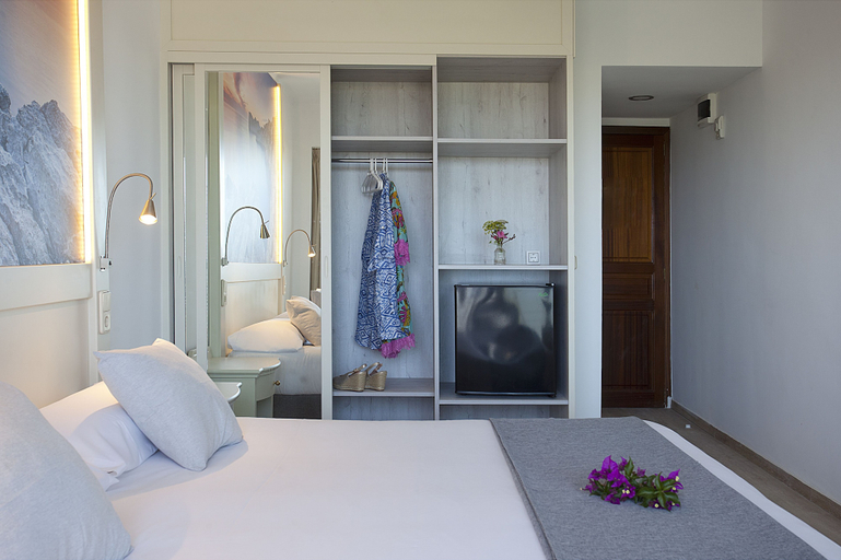 Bedroom 3, Hotel Ankaa, Baleares