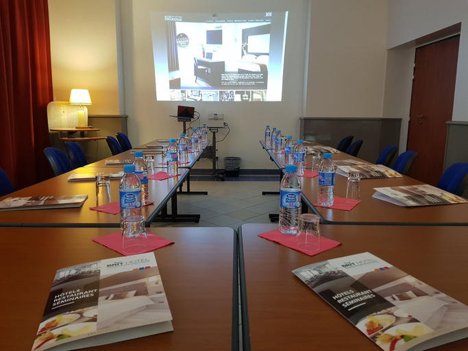 Food & Drinks 5, Brit Hotel de Grignan, Allier