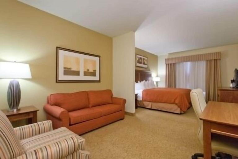 Bedroom 4, City Express by Marriott Milford Cooperstown, Otsego