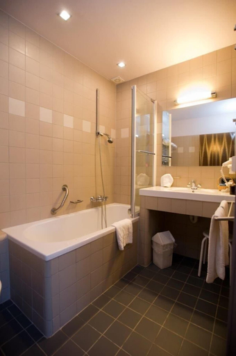 Bathroom 4, Hotel Bourgoensch Hof, West-Vlaanderen