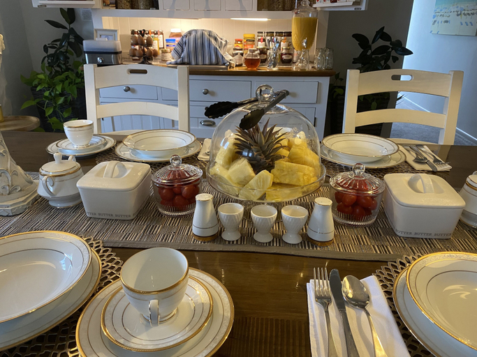 Food & Drinks 5, Freshwater BnB, Hervey Bay - Pt A