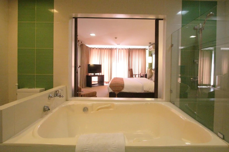 Bathroom 3, Coron Gateway Hotel & Suites, Coron