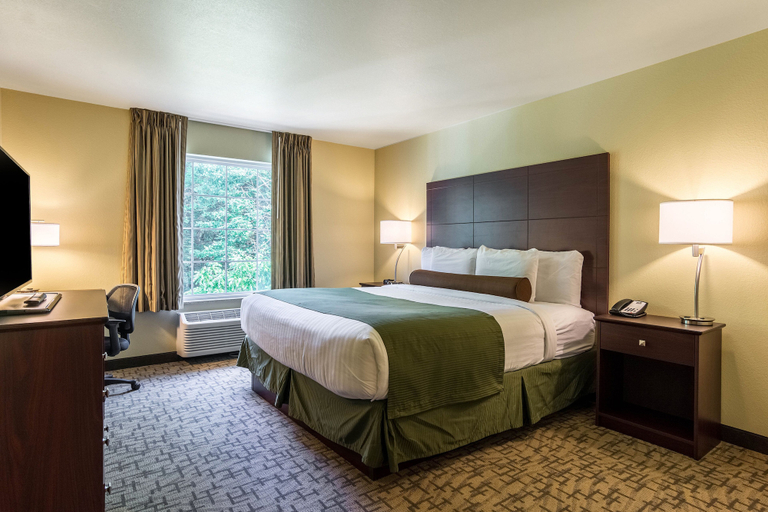 Bedroom 4, Cobblestone Hotel & Suites - Harborcreek, Erie