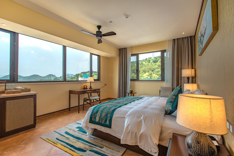 Bedroom 4, Ramada by Wyndham Chenzhou Dongjiang Lake, Chenzhou