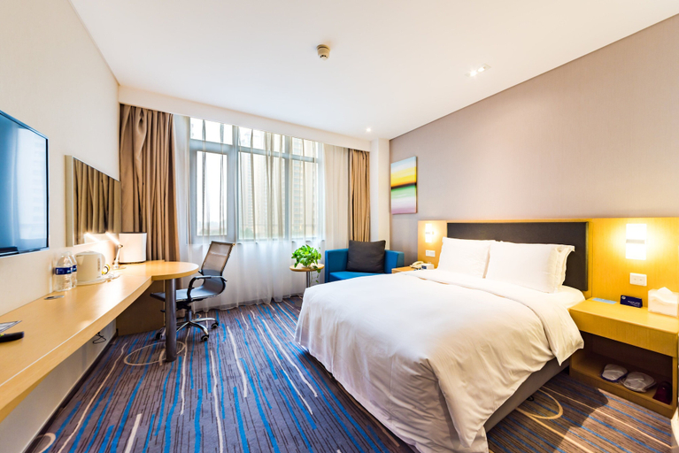 Bedroom 5, Holiday Inn Express SHIJIAZHUANG HEPING by IHG, Shijiazhuang