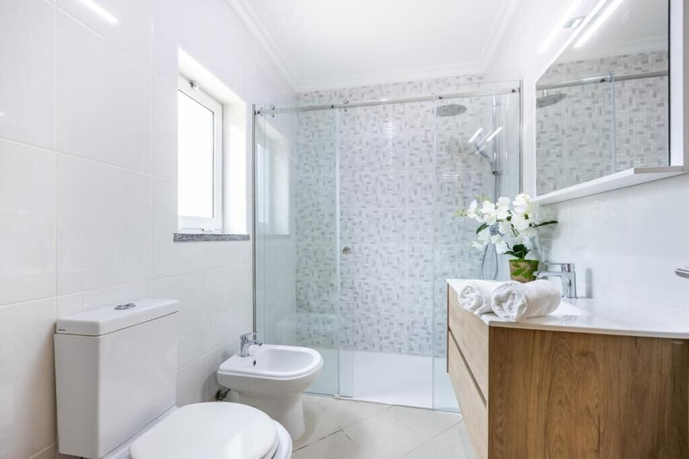 Bathroom, IM On Casa Mar e SOL, Lagos