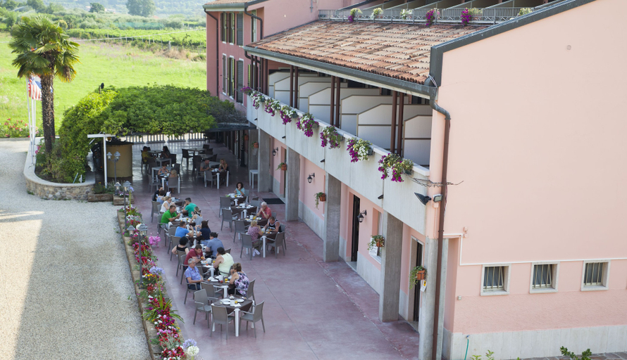 Exterior & Views 2, Hotel Bella Lazise, Verona