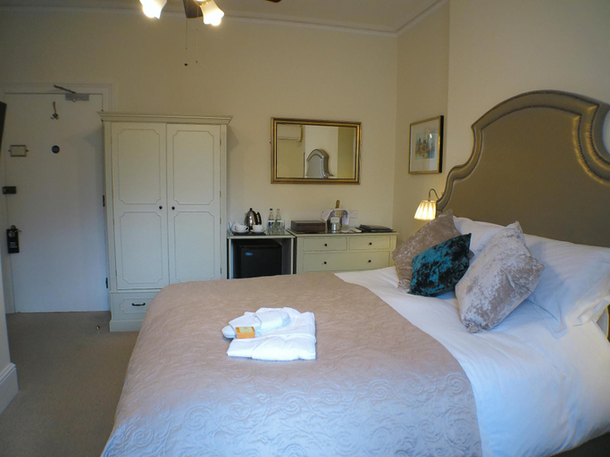 Bedroom 2, Kingston House, Torbay