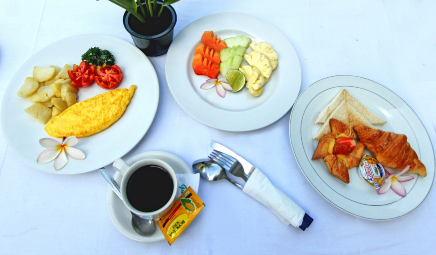Food & Drinks 5, Sri Kandi Inn, Badung