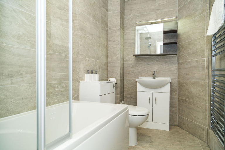 Bathroom 4, St Lukes Building, Sefton