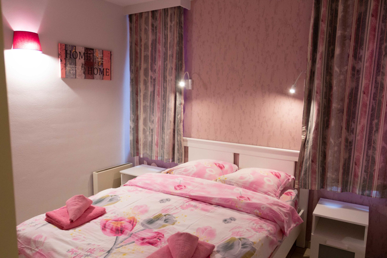 Bedroom 3, Renovated Apartment in Antwerp, Antwerpen