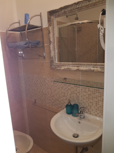 Bathroom 4, B&B Evergreen, Rome