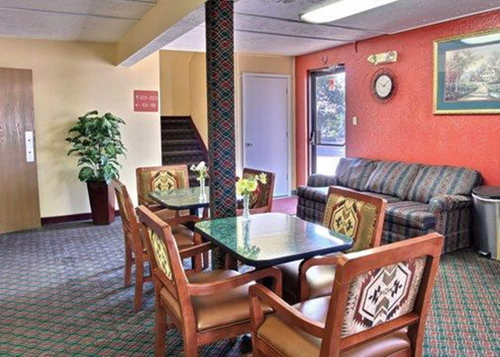 Others 5, Econo Lodge Lansing - Leavenworth, Leavenworth