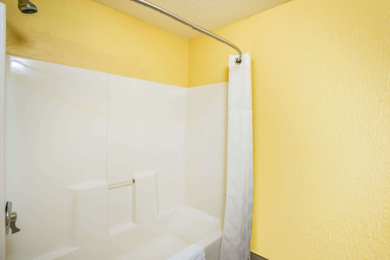 Bathroom 4, Ramada by Wyndham Sioux Falls, Minnehaha