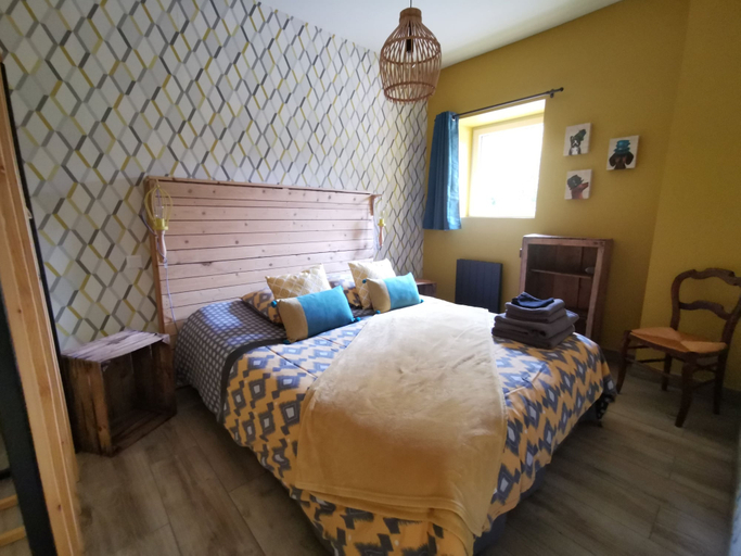 Bedroom 4, La Cour d'Hortense, Somme